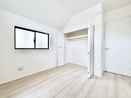 �q�������@�q�������ɂ��������߂Ȏ��[�X�y�[�X�����Ղ�̋���