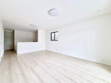 ���r���O�@�Z�ޕ��̌��������o�����A�C���e���A���l����̂��y���݂ȃ��r���O�ł��I 