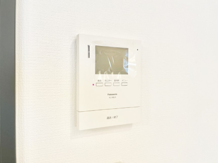 ���̑����ρ@�K��҂���ڂł킩��A���S�̂s�u���j�^�[�t���C���^�[�t�H��