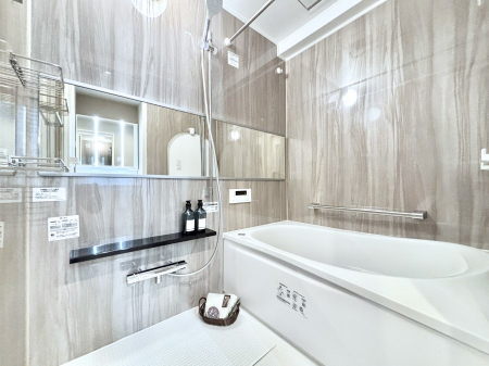 �����@����̔�������Ă���閾�邢�������̂���o�X���[��  