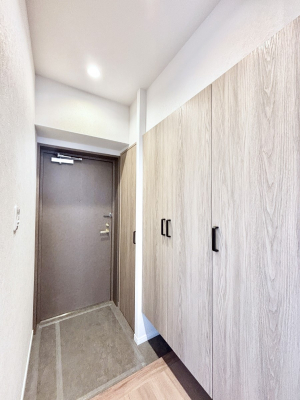 ���ց@���ւɂ͎��[�������Ղ肠��̂ŃX�b�L�������q���I�ȋ�Ԃ�ۂĂ���