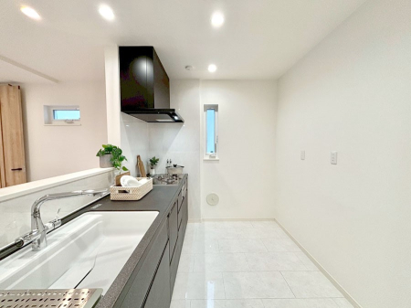 �L�b�`���@��Ƃ肠��L�b�`���ł͂��Ƒ��Ɗy�������������ł��܂��B