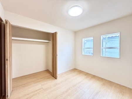 �q�������@�q�������ɂ��������߂Ȏ��[�X�y�[�X�����Ղ�̋���