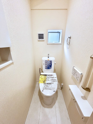 �g�C���@�g�C����1�K��2�K���ꂼ��ɔz�u����Ă��ĂƂĂ��֗��ł��B 