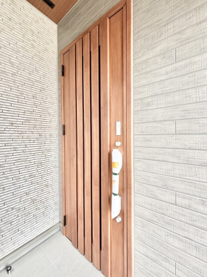 ���ց@��؂ȉƑ��A���q���o�}���錺�ցB