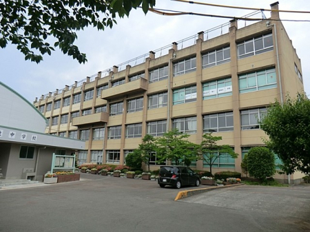 ���ӊ��@���w�Z 1280m ��z�s���哌���w�Z