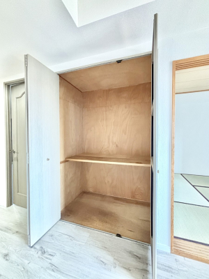 ���̑����ρ@���r���O���[�B�����Ɏ��[������ƕ����W�܂�LDK���X�b�L���Еt�������ł��ˁB  