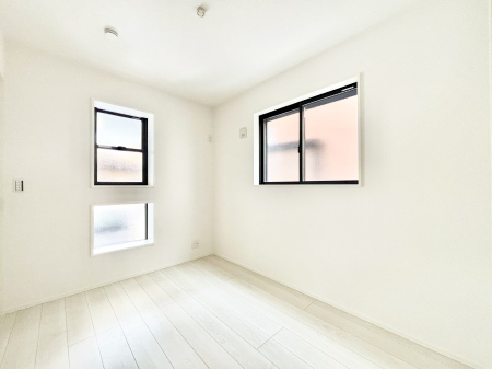 �q�������@�q�ǂ������ɂ҂�����̖��邢��ԁB