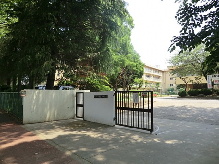 ���ӊ��@���w�Z 636m ���ˎs����Օ����w�Z