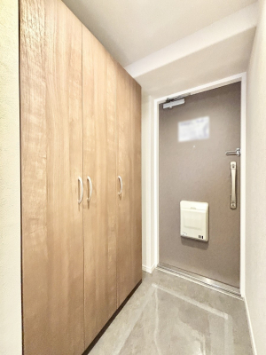 ���ց@���ւɂ͎��[�������Ղ肠��̂ŃX�b�L�������q���I�ȋ�Ԃ�ۂĂ���