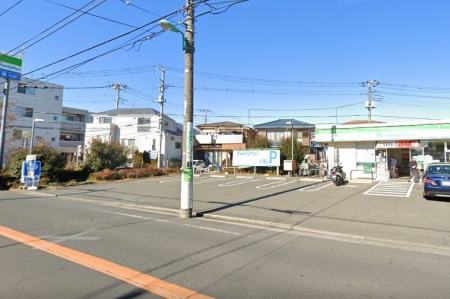 ���ӊ��@�R���r�j 400m �t�@�~���[�}�[�g �c���L�����ʂ�X