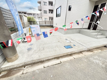 �@�����Ɍ������Ȃ����ԃX�y�[�X�B