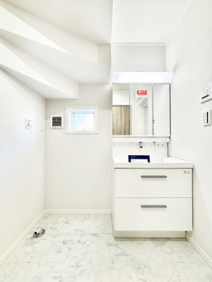 ���ʑ�E���ʏ��@���[�͂Ƌ@�\���ɗD�ꂽ���ʉ��ϑ�