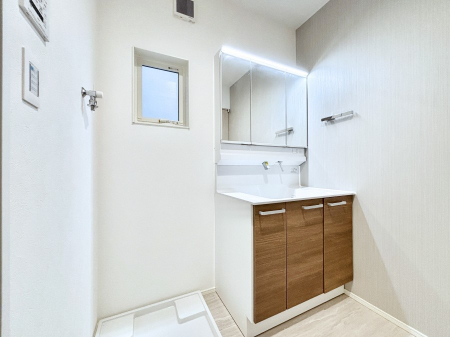 ���̑��@�������̂��郉���h���[�X�y�[�X