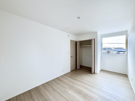 �Q���@�g���₷���`�Ńx�b�g��Ƌ�̒u�����ɂ����邱�Ƃ�����܂���B   