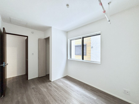 �q�������@�q�������ɂ��������߂Ȏ��[�X�y�[�X�����Ղ�̋���