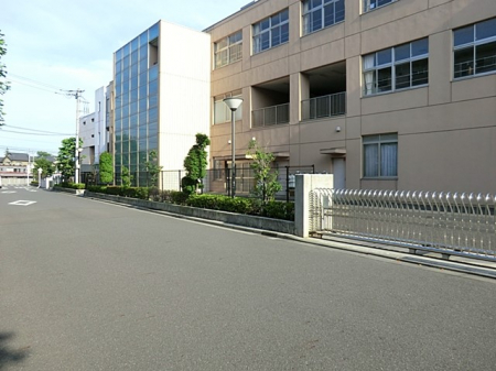 ���ӊ��@���w�Z 870m �t�����s�������쏬�w�Z