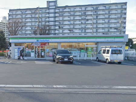 ���ӊ��@�R���r�j 600m �t�@�~���[�}�[�g����p�[�N�^�E���X