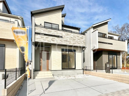 ���n�O�ώʐ^�@�������ꂽ�O�ρA�㎿�ȏZ��Ԃ��L���鎺���͉i�����S���ĉ߂�����Z���ł��B 