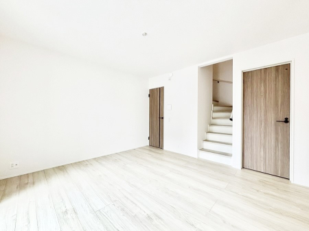 ���̑����ρ@�Ƒ������R�ƏW�܂�e���̃X�y�[�X�ɂȂ肻��