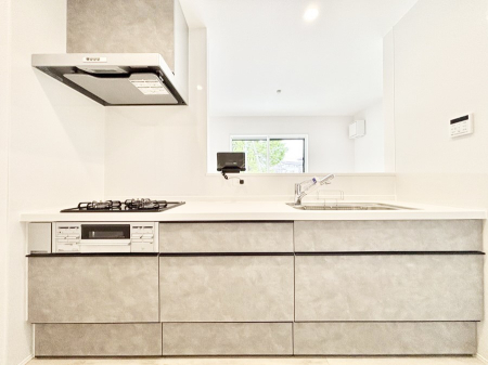 �L�b�`���@�������������I�ɁA�y�����I�V�X�e���L�b�`��