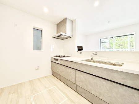 �L�b�`���@���������Ȃ��炲�Ƒ��Ƃ̉�b���y���߂�ΖʃJ�E���^�[�L�b�`��