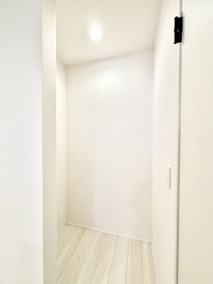 ���̑����ρ@�L�b�`���ɂ̓p���g���[�I�H�ނ̃X�g�b�N�͂������A���p�i�̎��[�Ȃǎg�����͂��낢��I