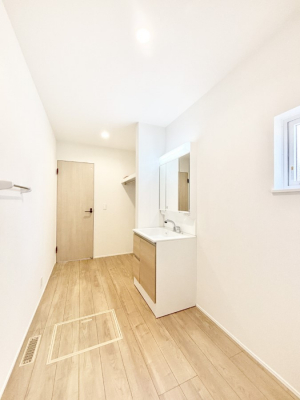 ���̑��@�L�X�Ƃ�Ƃ�̂��郉���h���[�X�y�[�X