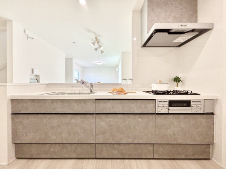 �L�b�`���@�������������I�ɁA�y�����I�V�X�e���L�b�`��  �@