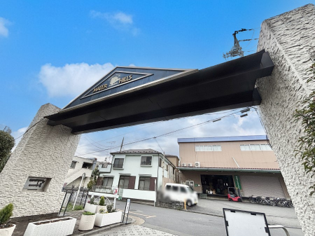 �G���g�����X�@�������������͋C�̃G���g�����X