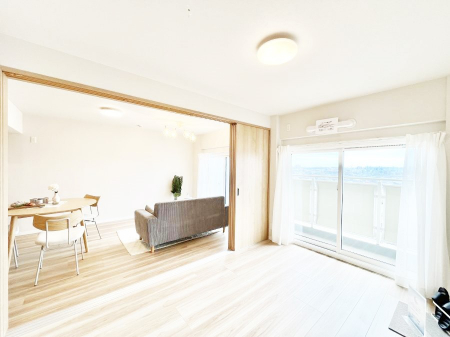 ���̑����ρ@�o���R�j�[���J�������v���X���Ă����m��