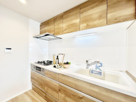 �L�b�`���@�������������I�ɁA�y�����I�V�X�e���L�b�`��