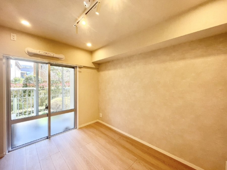 ���̑����ρ@�o���R�j�[���J�������v���X���Ă����m��  