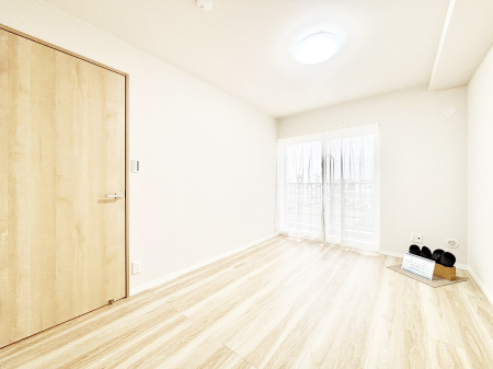 ���̑����ρ@�o���R�j�[���J�������v���X���Ă����m��