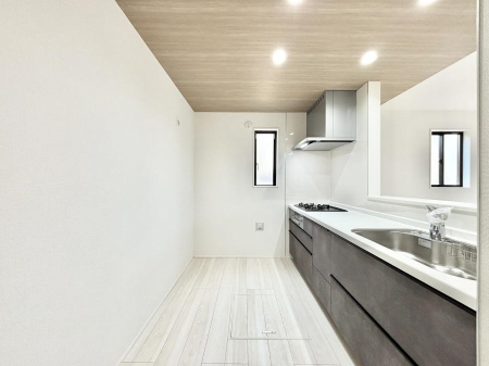 �L�b�`���@��Ƃ肠��L�b�`���ł͂��Ƒ��Ɗy�������������ł��܂��B