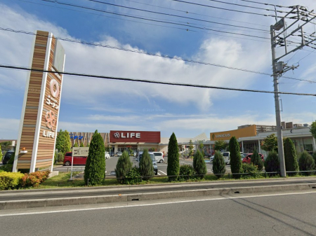 ���ӊ��@�V���b�s���O�Z���^�[ 100m �E�j�N�X�g��