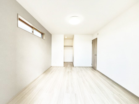 �Q���@�g���₷���`�Ńx�b�g��Ƌ�̒u�����ɂ����邱�Ƃ�����܂���B   