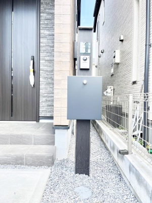 ���̑��@�V���v���f�U�C���̃|�X�g�B