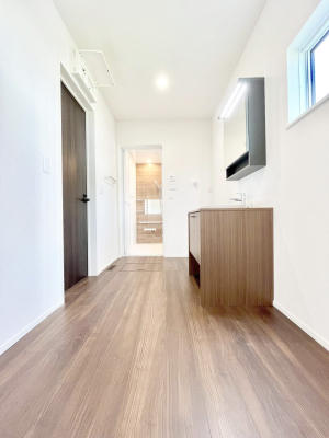 ���̑��@�L�X�Ƃ�Ƃ�̂��郉���h���[�X�y�[�X�B  