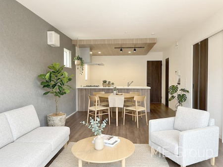 ���r���O�@���Ƒ��̓��₩�Șb�����ŕ�܂�閾�邢���r���O  ���Ƌ��CG�ł�