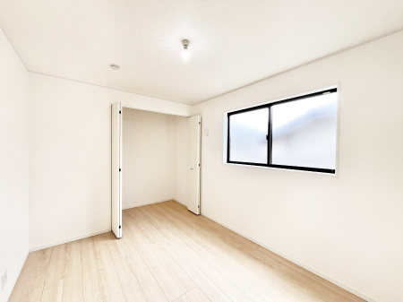 �Q���@�g���₷���`�Ńx�b�g��Ƌ�̒u�����ɂ����邱�Ƃ�����܂���B   