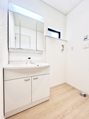 ���ʑ�E���ʏ��@���[�͂Ƌ@�\���ɗD�ꂽ���ʉ��ϑ�