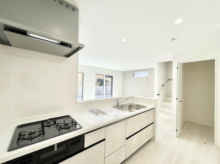 �L�b�`���@�J�E���^�[�z���Ɋy����������ׂ�B�����̂������������Ɣ��������Ȃ肻���ł���