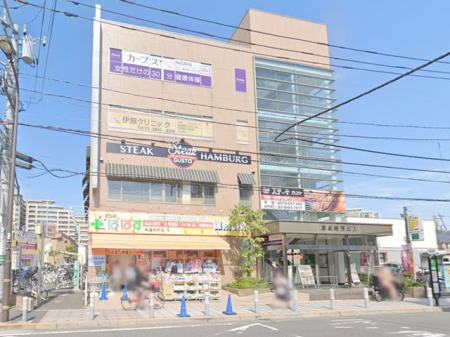 ���ӊ��@�V���b�s���O�Z���^�[ 400m �~���n���r��