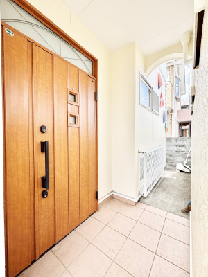 ���ց@���֑O�͉J���~���Ă��G��ɂ��������t��