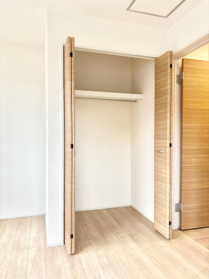 ���[�@�����Ղ�̎��[�X�y�[�X�ŉ��K�ɕ�点���� 