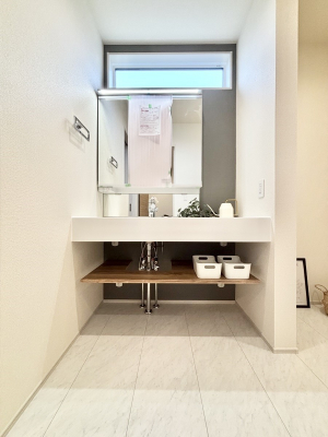 ���ʑ�E���ʏ��@�傫�����₷���O�ʋ��Ő�����������ʑ�́A�g�����Ȃ݃`�F�b�N�┧�̂������ɂ������߂ł��B 