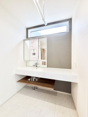 ���ʑ�E���ʏ��@�傫�����₷���O�ʋ��Ő�����������ʑ�́A�g�����Ȃ݃`�F�b�N�┧�̂������ɂ������߂ł��B 