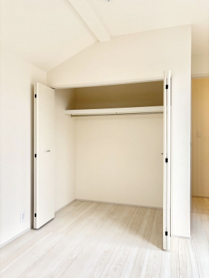 ���[�@�����Ղ�̎��[�X�y�[�X�ŉ��K�ɕ�点���� 