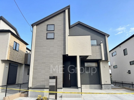 ���n�O�ώʐ^�@�������ꂽ�O�ρA�㎿�ȏZ��Ԃ��L���鎺���͉i�����S���ĉ߂�����Z���ł��B 